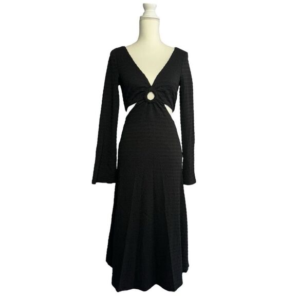 Likely incredibly flattering LBD! This is a size 0 and NW.T.
Homecoming! - Picture 2 of 8
